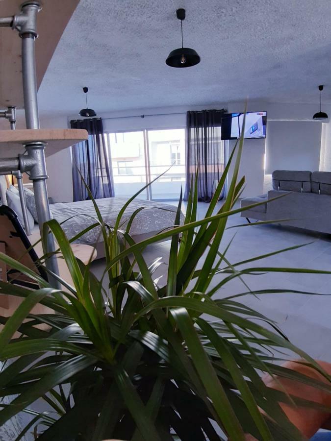 21 Suites Deluxe Stay Near The Airport Markópoulon Dış mekan fotoğraf