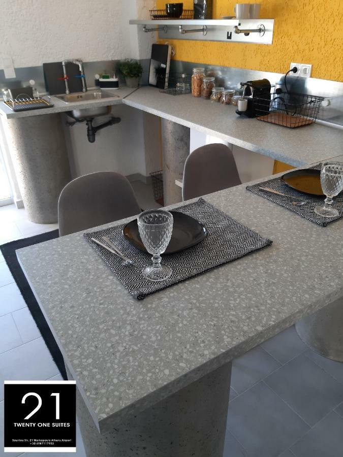 21 Suites Deluxe Stay Near The Airport Markópoulon Dış mekan fotoğraf